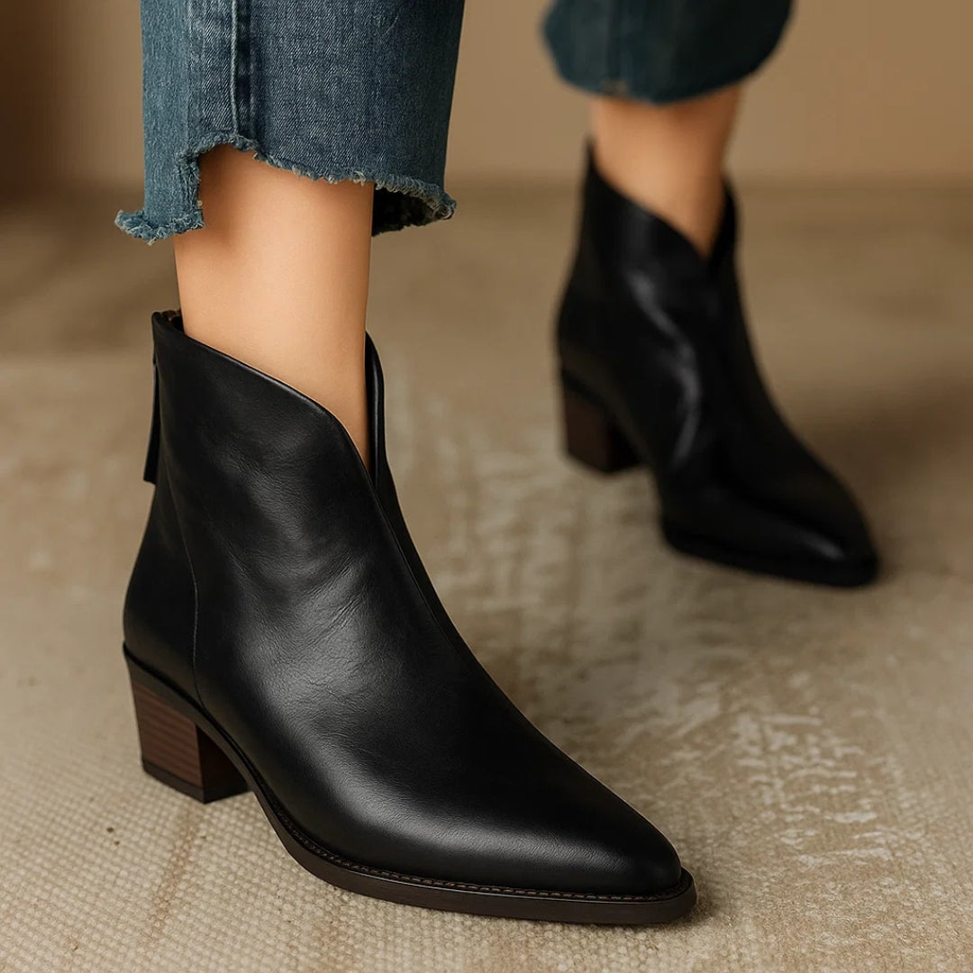 Christina™ | Botins luxuosos com salto baixo