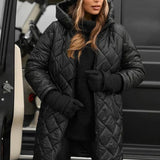 Amber | Casaco Elegante de Plumas com Capuz