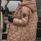 Amber | Casaco Elegante de Plumas com Capuz