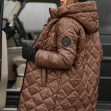 Amber | Casaco Elegante de Plumas com Capuz