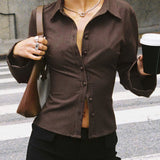 Emma - Blusa em estilo retro com fecho de botão