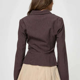 Emma - Blusa em estilo retro com fecho de botão